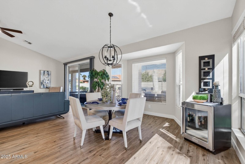 24_25031_S_Desert_Trail24_mls