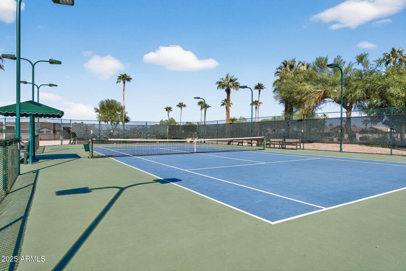 76_25031_S_Desert_Trail76_mls