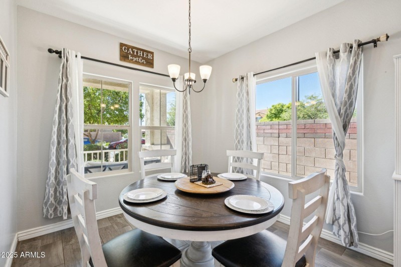 9-web-or-mls-S Stuart Ave-S0710-009