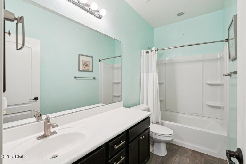 29-web-or-mls-S Stuart Ave-S0710-029