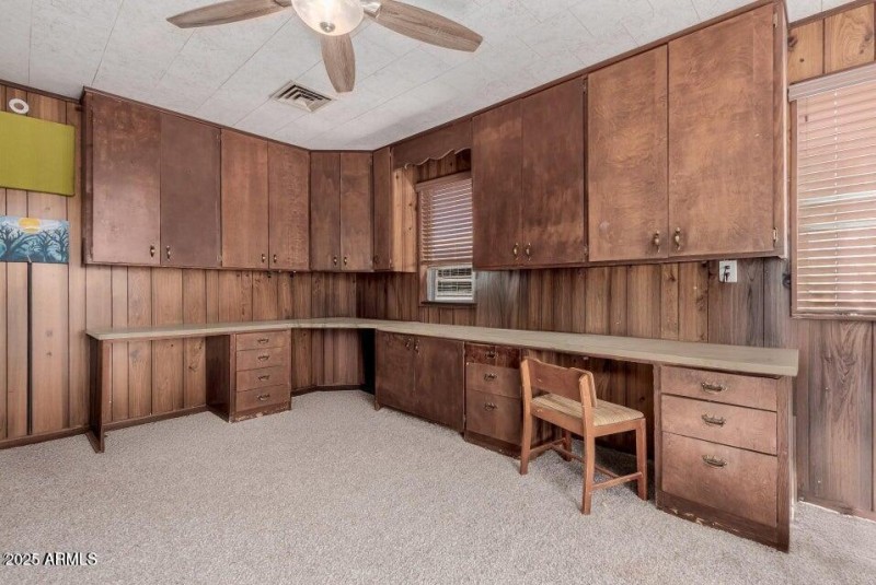 Bonus/Office/Guest Space