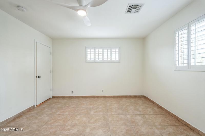 25_457_W_Mulberry_Dr_Phoenix_AZ_85013_US