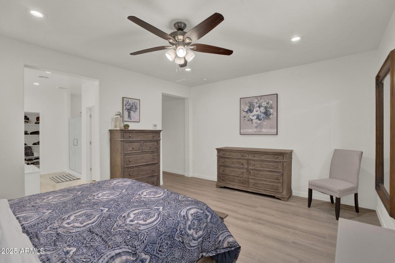 24-web-or-mls-2829 E Virginia St - 19