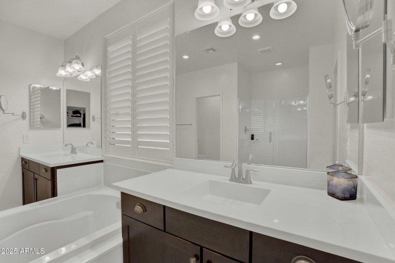 29-web-or-mls-2829 E Virginia St - 24