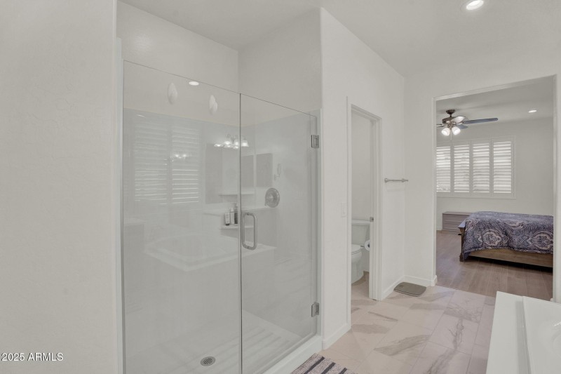 31-web-or-mls-2829 E Virginia St - 27