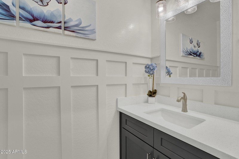 37-web-or-mls-2829 E Virginia St - 39