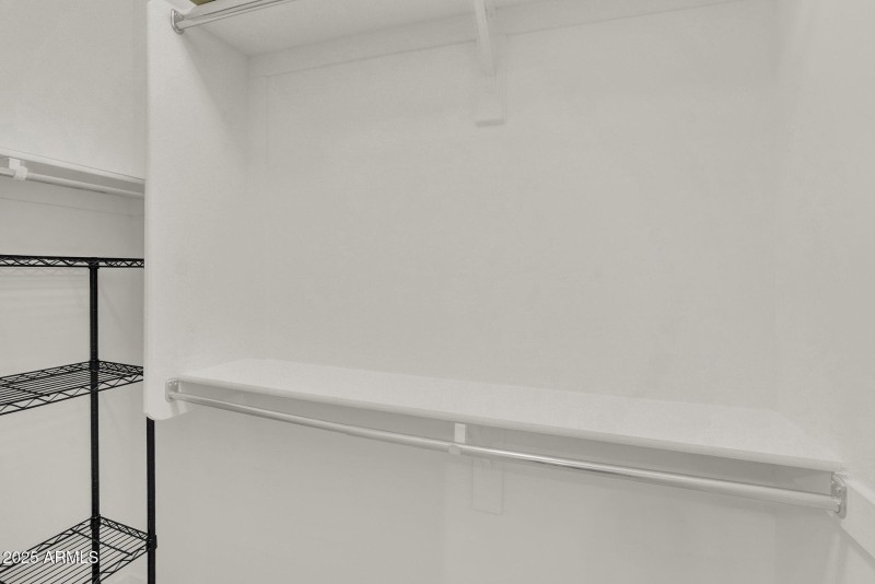 38-web-or-mls-2829 E Virginia St - 35