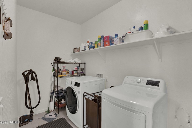 40-web-or-mls-2829 E Virginia St - 40