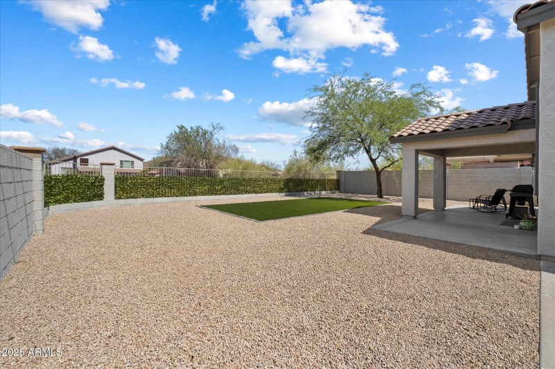 Plenty of Room to Play!!