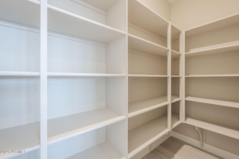 20-web-or-mls-Blakely-20