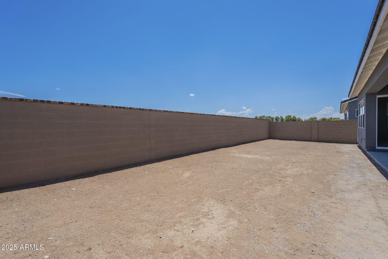 55-web-or-mls-Blakely-55