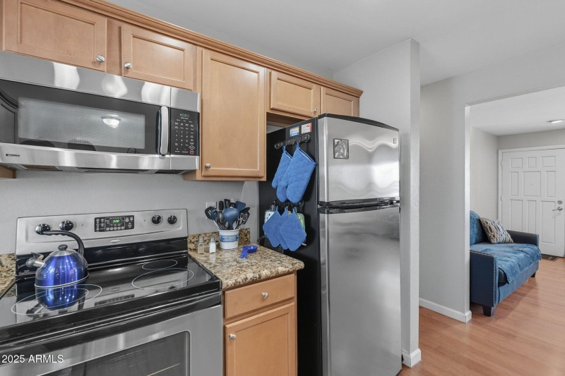 11-web-or-mls-Windrose-11