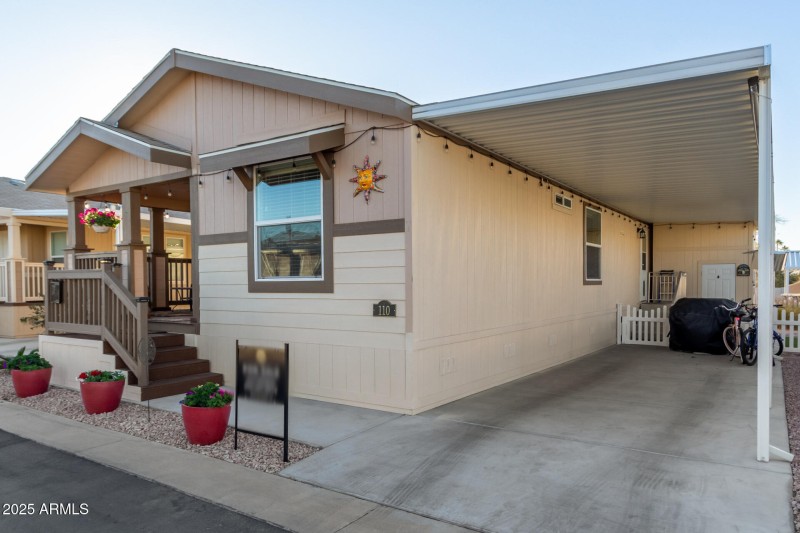 04 - University 9333 #110