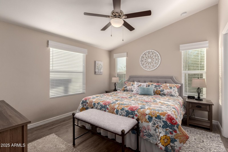 18 - University 9333 #110