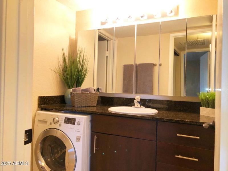 barm - 7350 N. Via Paseo Del Sur