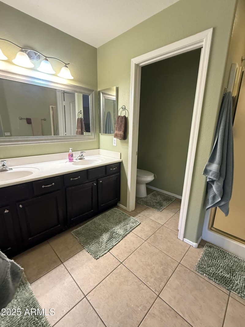 A9E341AC-C420-4E98-8C42-B3EDBC4954E2