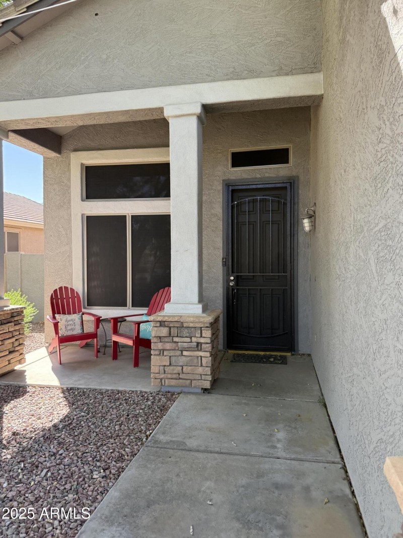 EAB5FF9A-ECBE-4852-91E3-8C91DA28D889