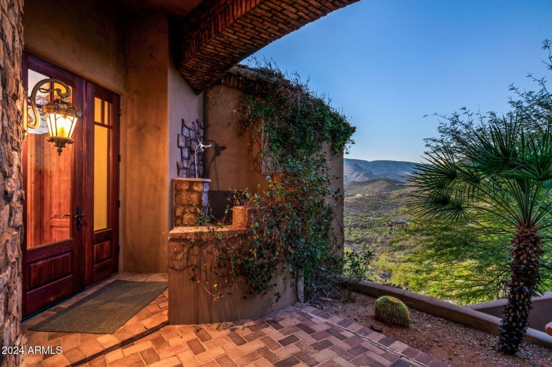 1 of 2 Outdoor Showers