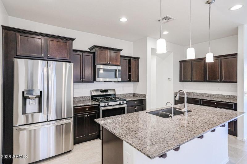 20240413212727298476000000-o