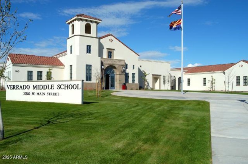 Verrago-Middle-School