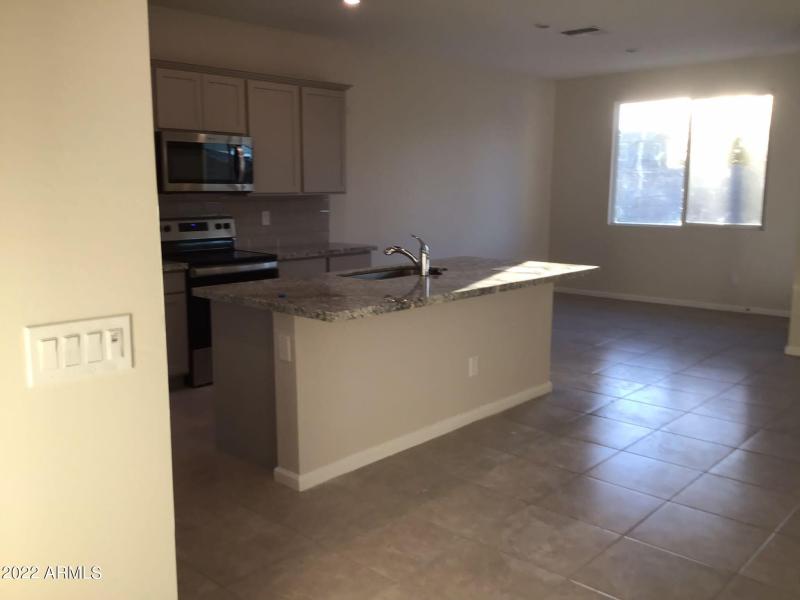 a6d9c66b-dbd7-48ae-a17b-a085659d1894