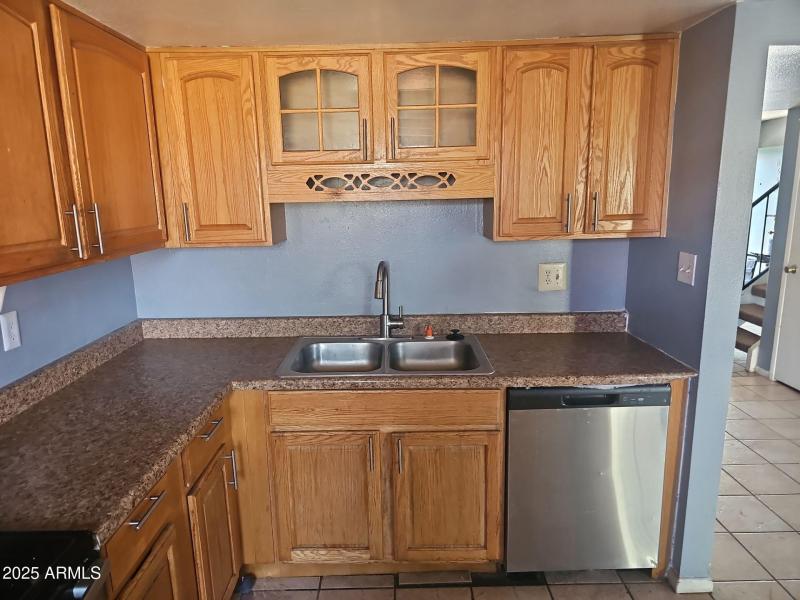 0199c0d9-74f2-7aa7-9f26-afce742c0a4e