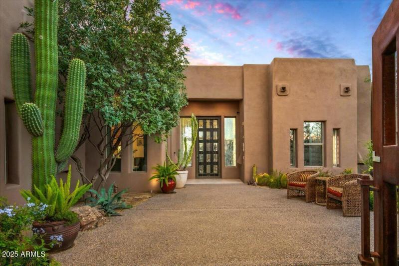 10-Front Court Yard Entry