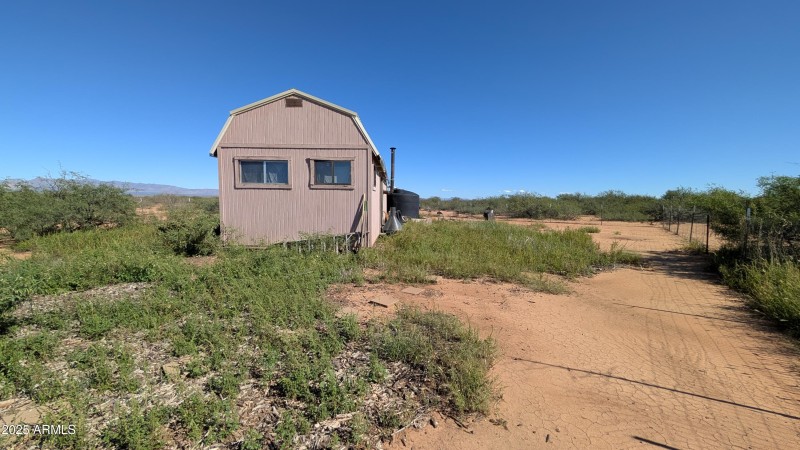 PXL_20251005_213502767