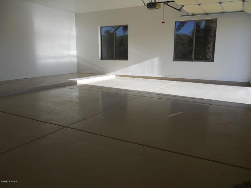 Garage 1