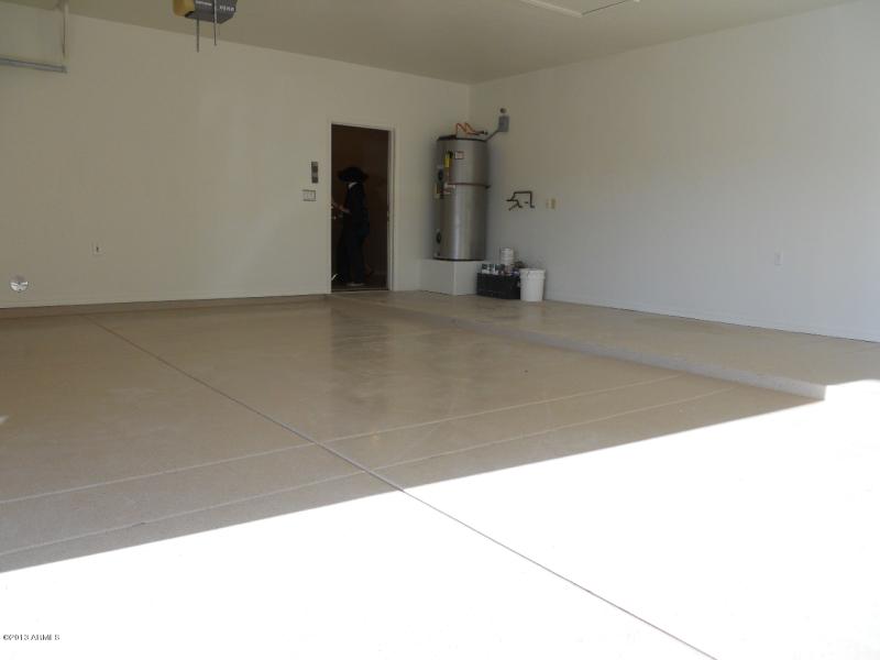 Garage 2