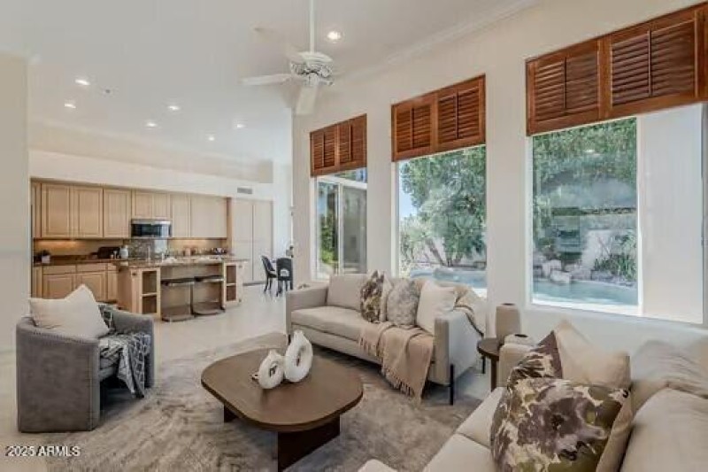 Family Room to Kitchen 2