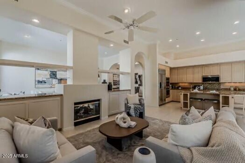 Family room to Kitchen