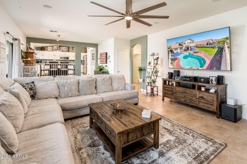 great room/family room