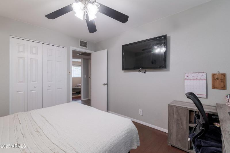 Moreland (18).jpg-SMALL