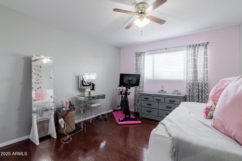 Moreland (30).jpg-SMALL