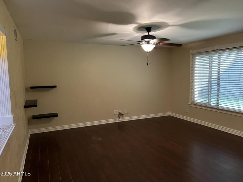 20251002_225836719_iOS