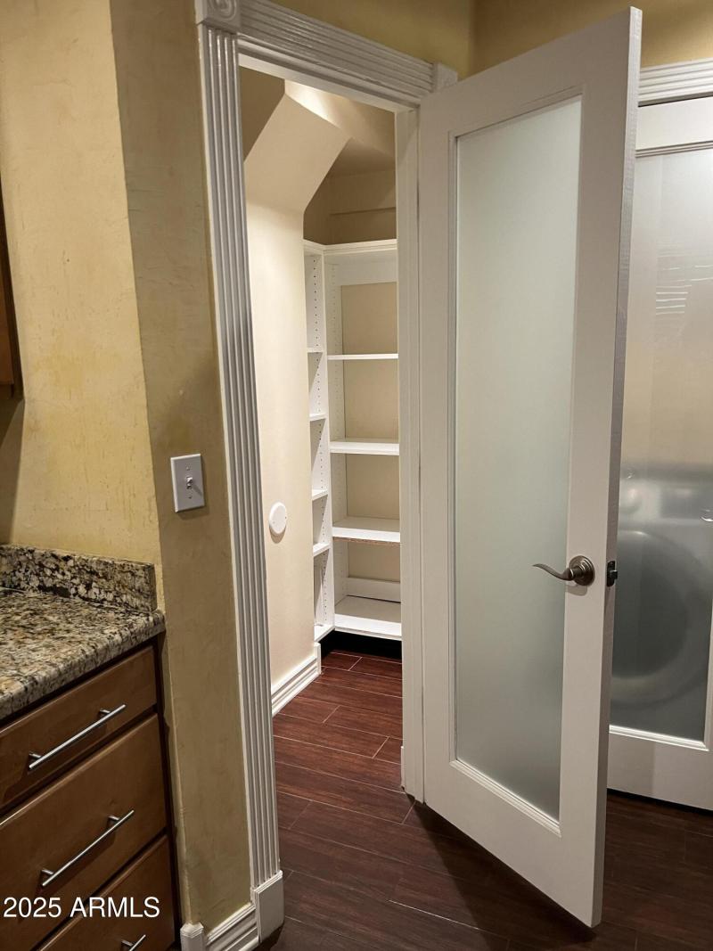 20251002_230151378_iOS