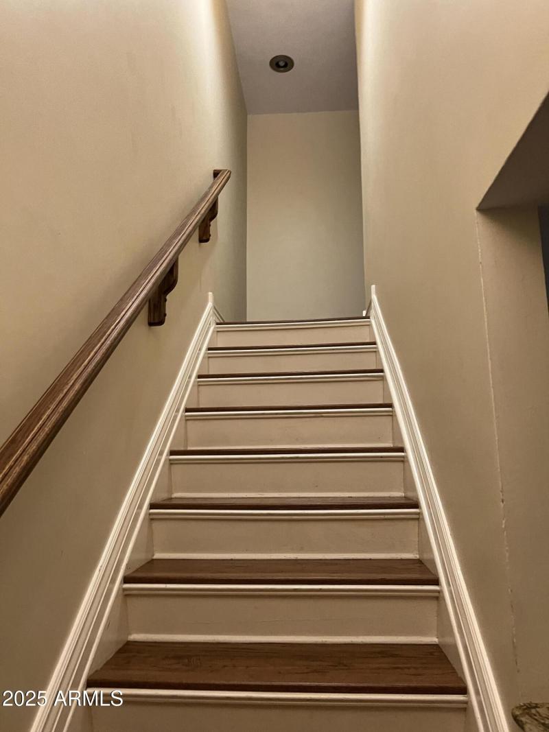 20251002_230613549_iOS