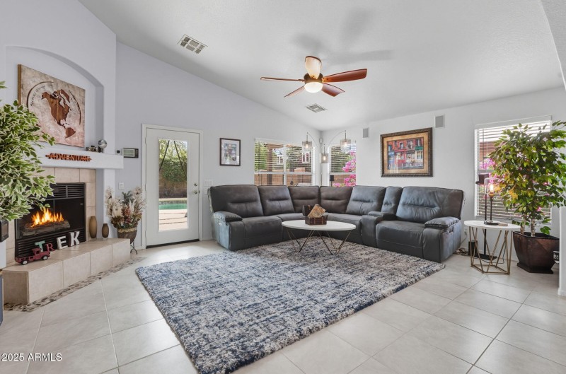 9637 E. Olla Ave.