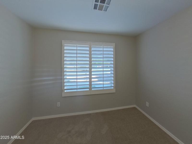 10_pc_wBTtCsU96r_em5UkbudRD_layout_1