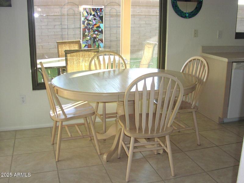 DINING TABLE