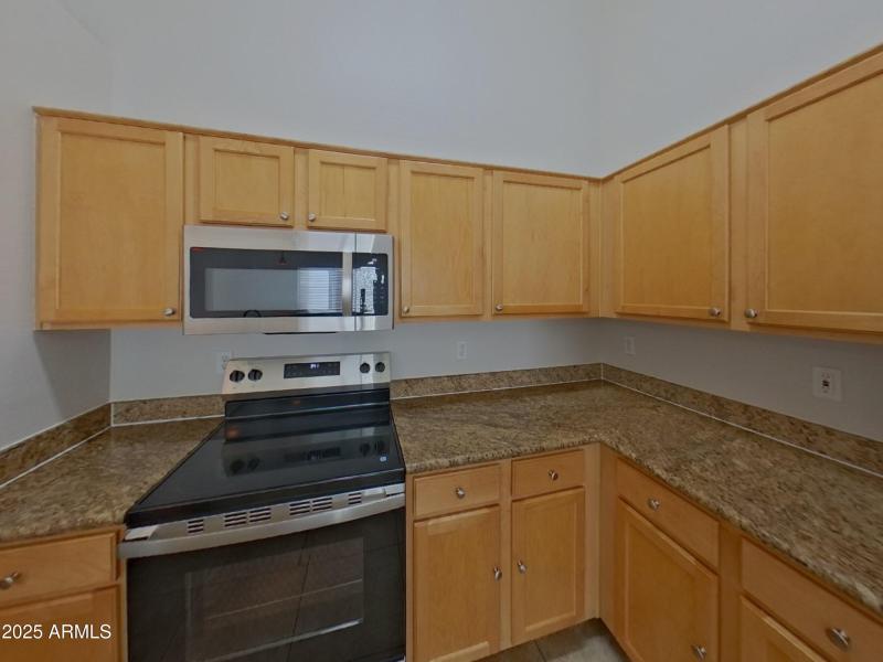 4_pc_qdaibXEkio_6SWhluzmHD_layout_1