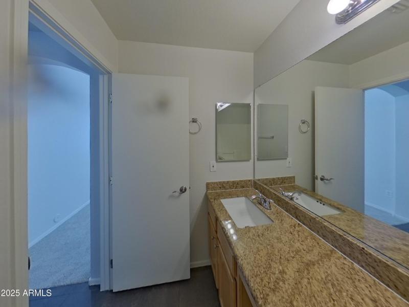 16_pc_QHdBIjvtpL_WTeJCcocoh_layout_1