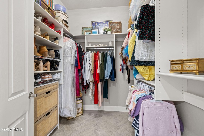 Walk-in Closet