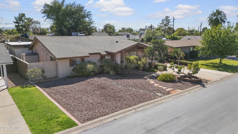 Oversized lot within neighborhood