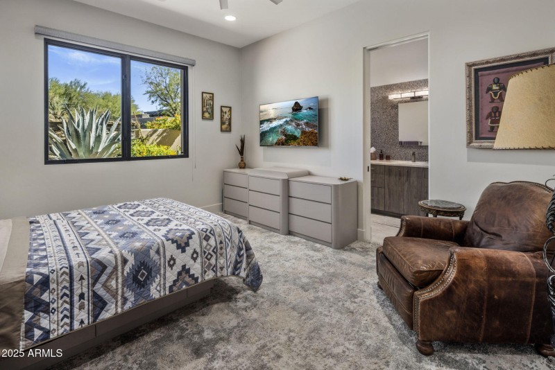 9180 E HAPPY HOLLOW DR