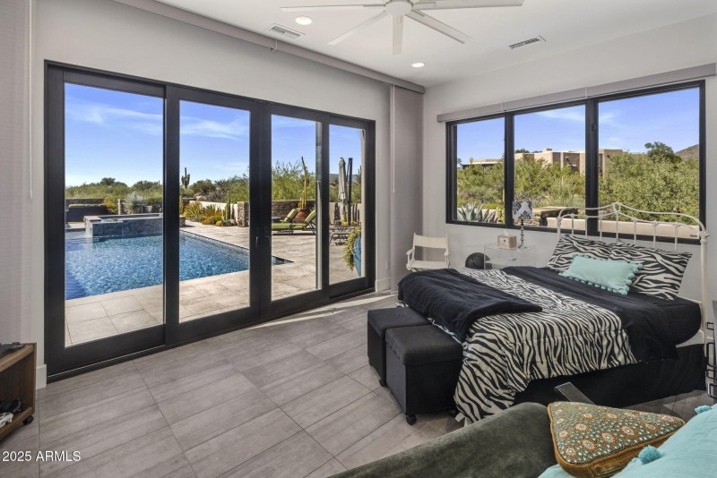 9180 E HAPPY HOLLOW DR