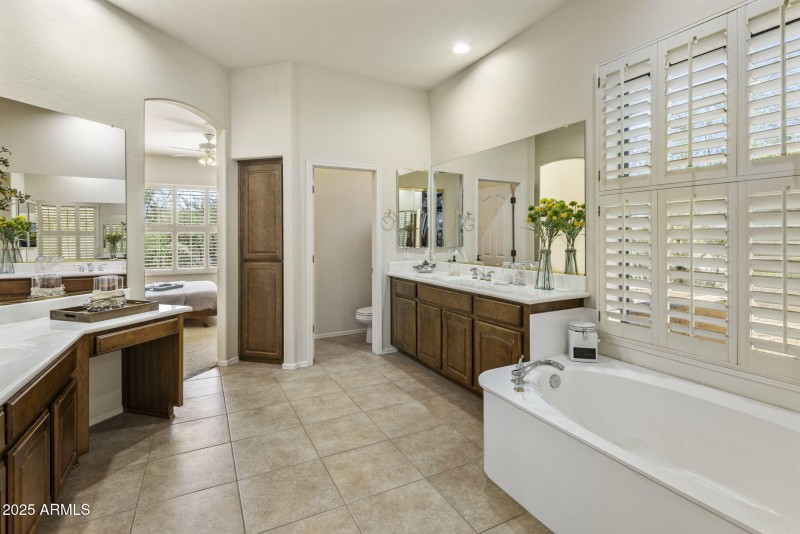 9-web-or-mls-D46A2772