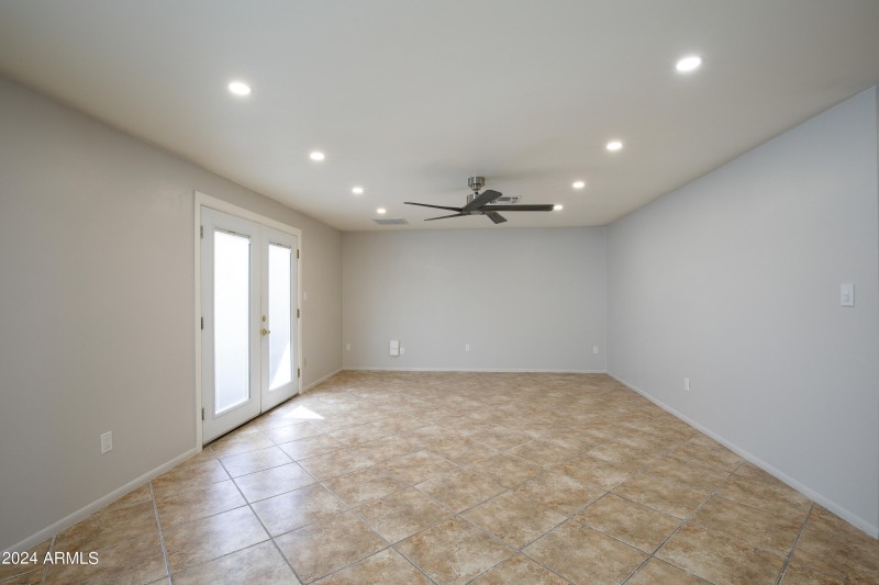 14225 N 39th Way-5