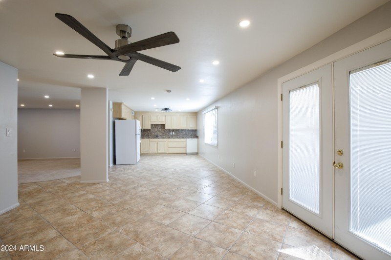 14225 N 39th Way-6